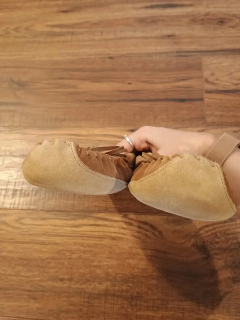 LL Bean Big Kid Brown Suede Wicked Good Shearling Line Moccasin Slippers Size 6